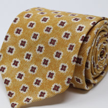 Load image into Gallery viewer, Gold Flower Pattern Tie
